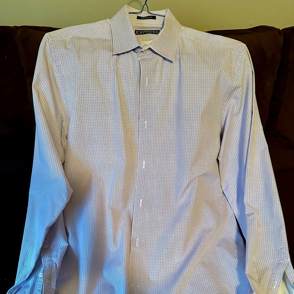Men’s Express Modern Fit Long Sleeve Shirt Size Large
